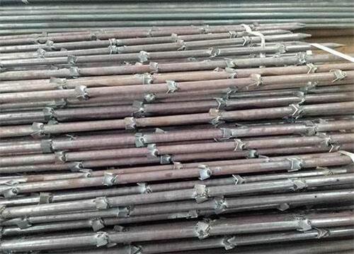 鹿寨隧道钢花管